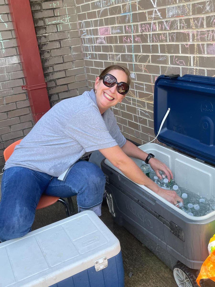 AlabamaNew's tweet photo. Summer vibes and endless fun at Legacy Prep's block party! 🎉☀️

Learn more at https://t.co/VSoY06PfV8

#LegacyPrep #BirminghamSchoolLife #BlockPartyBliss #alabamapubliccharters #charterschools #absolutely4ourkids #alabamaparentvoice https://t.co/reHQ8Ng6AZ