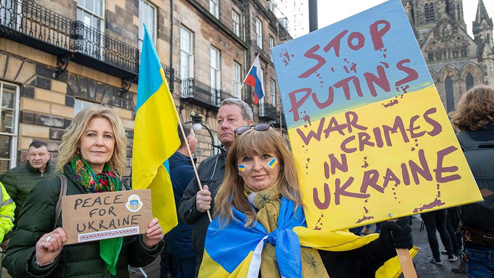 We also call on #Ukrainians and friends of #Ukraine worldwide to take to the streets and demand that their governments act resolutely and provide UA with all support required to defeat the deadly #PutinIsaWarCriminal regime 3/3 #KakhovkaDam #KakhovkaReservoir #UkraineWillWin