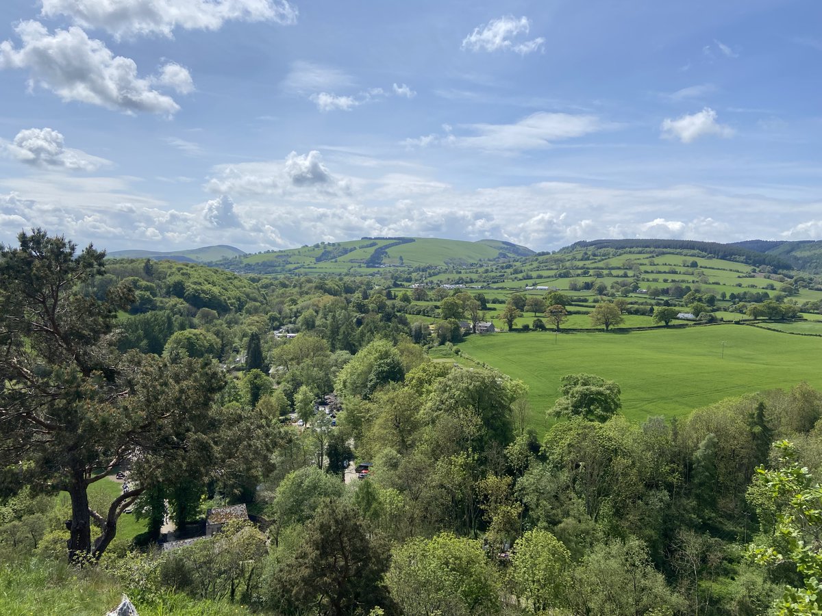 📸 Loggerheads Country Park

🌳 This is a special place full of wildlife and history

🏞️ It is also the perfect starting point for visitors who want to discover the Clwydian Hills and the Dee Valley

This photo was taken by one of our #TeamNRW officers during a recent site visit.