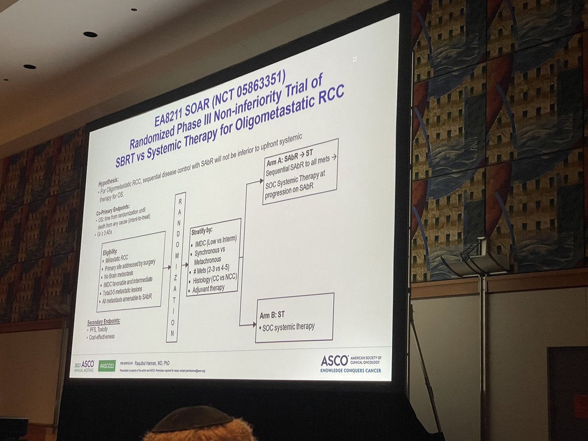#RaquibHannan @utswcancer @UTSW_RadOnc with a great discussion on role of radiation for oligomet #kidneycancer, highlights his and others’ work from @ChadTangMD @_ShankarSiva. Sets up the newest @eaonc trial #SOAR for oligomet #kidneycancer.
@ASCO #ASCO23