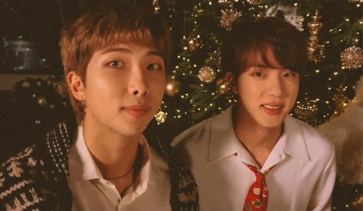 namu_of_bts's tweet photo. sinto sua falta... https://t.co/KfMEjETtvm
