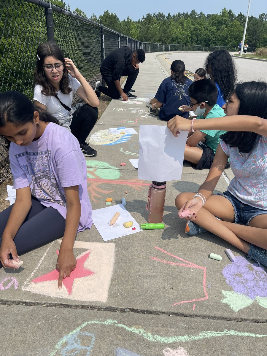 Mrs. Amos tweet media