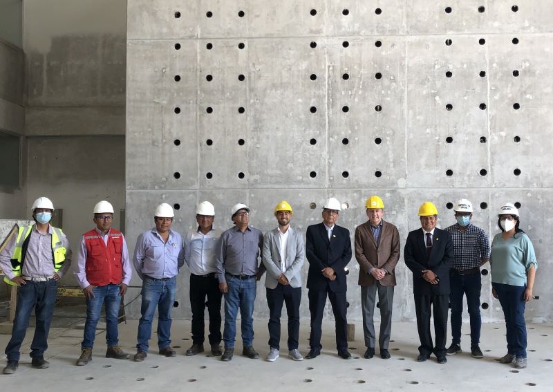rumbominero's tweet photo. PERÚ CONTARÁ CON UNO DE LOS LABORATORIOS DE INGENIERÍA CIVIL Y SÍSMICA MÁS COMPLETOS E INNOVADORES DE AMÉRICA LATINA
#Sitech, empresa de #Ferreycorp, implementará el laboratorio de ingeniería civil y sísmica más completo del Perú.
https://t.co/m38f95nrFF https://t.co/KRMMim7j5Q