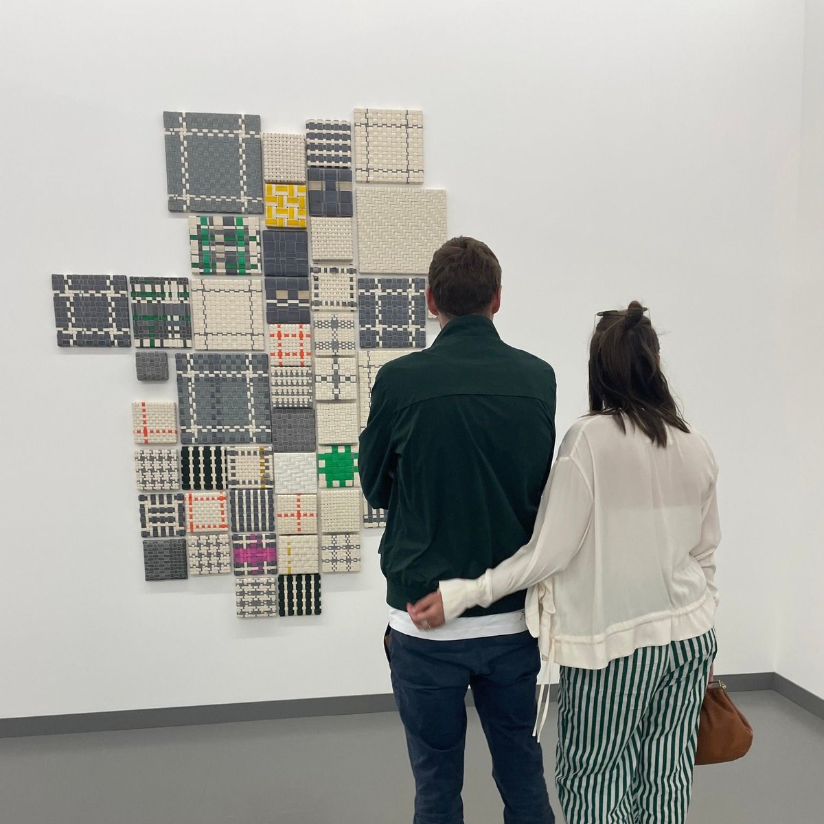 Kunstpalast, Düsseldorf (@kunstpalast) on Twitter photo Was war das für ein GROSS-artiges Wochenende!
Bei tollstem Wetter haben wir letzten Samstag #diegrossenrw eröffnet! Bis zum 9.7. könnt ihr im <a href="/NRW_FORUM/">NRW-Forum Düsseldorf</a> und bei uns im Kunstpalast die traditionsreiche GROSSE Kunstaustellung NRW sehen und die ausgestellten Werke sogar kaufen 😀 Was war das für ein GROSS-artiges Wochenende!
Bei tollstem Wetter haben wir letzten Samstag #diegrossenrw eröffnet! Bis zum 9.7. könnt ihr im <a href="/NRW_FORUM/">NRW-Forum Düsseldorf</a> und bei uns im Kunstpalast die traditionsreiche GROSSE Kunstaustellung NRW sehen und die ausgestellten Werke sogar kaufen 😀
