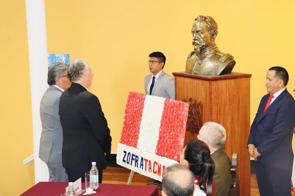 #NoticiasZofra : 🔴Este lunes 05 de junio Zofratacna rindió homenaje al Coronel Francisco Bolognesi Cervantes, patrono del Glorioso Ejército del Perú por el centésimo cuadragésimo tercer aniversario del “Día de la Respuesta”
#ZOFRATACNA #ZonaFranca #Tacna #DíaDeLaRespuesta