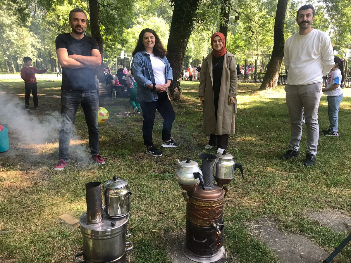 Çaycuma Kent Ormanında geleneksel ikinci bahar şenlikleri kapsamında gezi, piknik ve çeşitli yarışmalar ve oyunlar oynandı. <a href="/hknkadi/">Hakan Kadı</a> <a href="/ismailbas67/">İsmail BAŞ</a> <a href="/caycumailcemem/">Çaycuma İlçe Milli Eğitim Müdürlüğü</a> <a href="/zuleyhaaldogan/">Züleyha Aldoğan</a> <a href="/ZonguldakMEM/">Zonguldak İl Millî Eğitim Müdürlüğü</a> <a href="/tayfundurhan/">tayfundurhan</a> <a href="/_1Melekk/">_Melek</a> <a href="/MunireYYildiz/">Münire YEŞİL YILDIZ</a> 
nebiogluilkokulu.meb.k12.tr/icerikler/ikin…