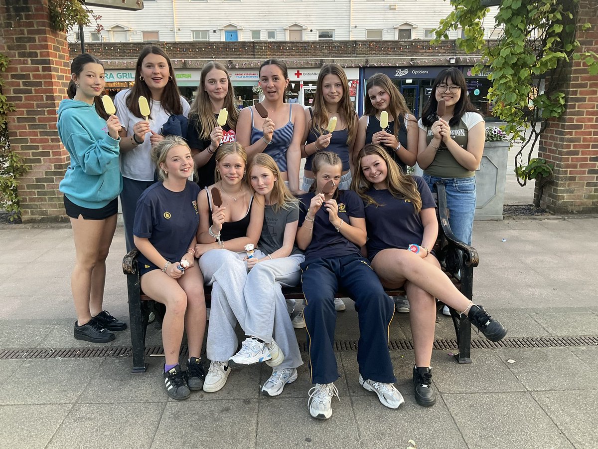 MartletHouse's tweet photo. Little trip into Cranleigh! #fourthform #martletfamily https://t.co/flgBxk4Wz1
