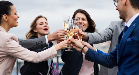 Are you throwing a corporate party in Boca Raton? Here are 5 tips you won't want to miss!
bit.ly/41Pes0Q
.
.
.
#tentrentals #bocaraton #corporateparty #corporateevent