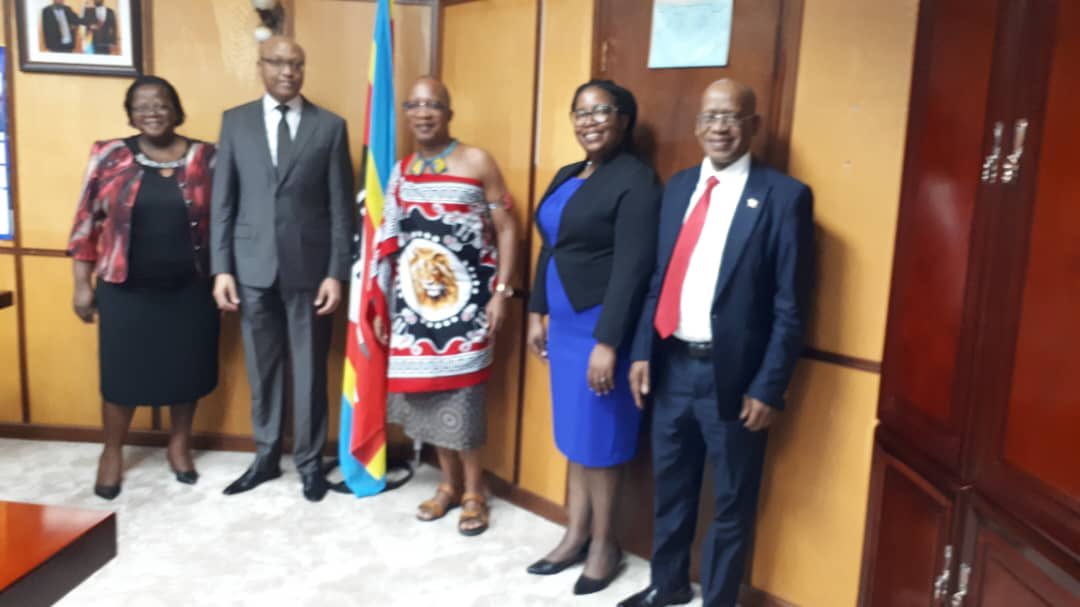 lonkhululeko's tweet photo. Honored to accompany the Executive Director Dr.Ngaruko @Dr_Ngaruko to #Eswatini meeting the Prime Minister TRH Cleopas Dlamini. Discussed the partnership between Kingdom of Eswatini and the @WorldBank. https://t.co/IC26bnmD8X