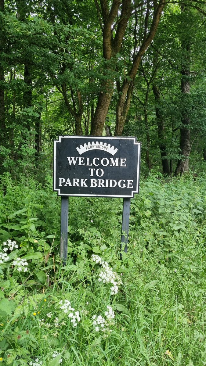 Walk & Connect: Refreshing walk to Park Bridge today. An hour and 45 mins flew by , chatting & connecting with others whilst enjoying the #outdoors #Oldham #MoveMoreFeelBetter @PTunited @GmWalks @CRTnotices @community_oak