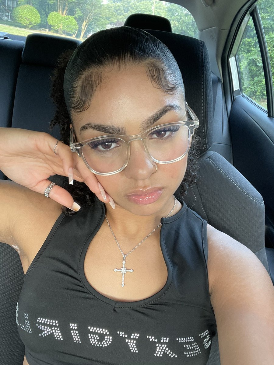 karolinamarie_'s tweet photo. Sexy girl ❤️‍🔥 https://t.co/td3By6A9LD