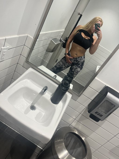 Made it to Florida https://t.co/paBePROci3<a href="/tag/redsox"class="tags"><span>#redsox</span></a>