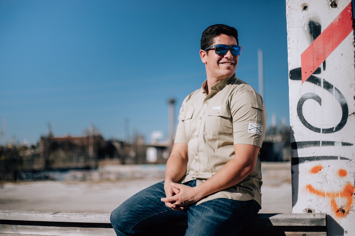 Gruntstyle's tweet image. This shirt was built for the everyday outfitter. When there’s a fix needed, you know it&apos;s time to get ready, so wear this button down shirt, and people will know that you mean business!
Get your button down here: gruntstyle.com/products/grunt…

#GruntStyle #ButtonDowns