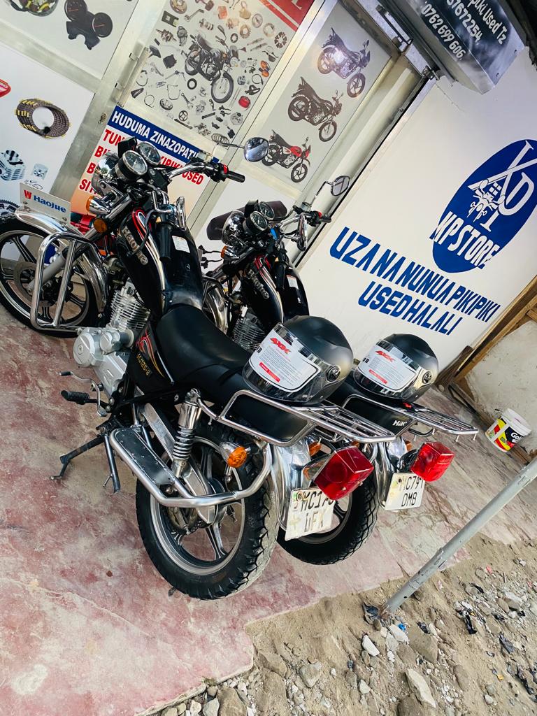 AnkaliMapikipik's tweet photo. @CyancutyTz Ukisikia Mpiga Kazi Yupo Mjini Baac Ni Uhakika.
Kwa 1,850,000/= Tu Kwa 1 Na
Kwa 3,600,000/= Tu Ukichukua Zote kwa Pamoja.
Ni Mwendo Wa Ofa Kwa Mafungu, Karibu #SokoLaPikipiki Ni kwa #KpStore Kwa @AnkaliMapikipik Ndio Uhakika
Contact Call/WhatsApp no. +255655908902/+255786997909 https://t.co/ZbvqmaSUoG