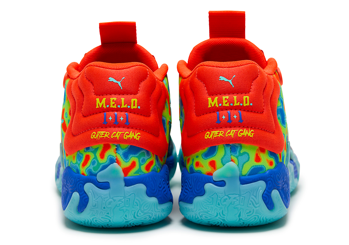 Sneaker News tweet media