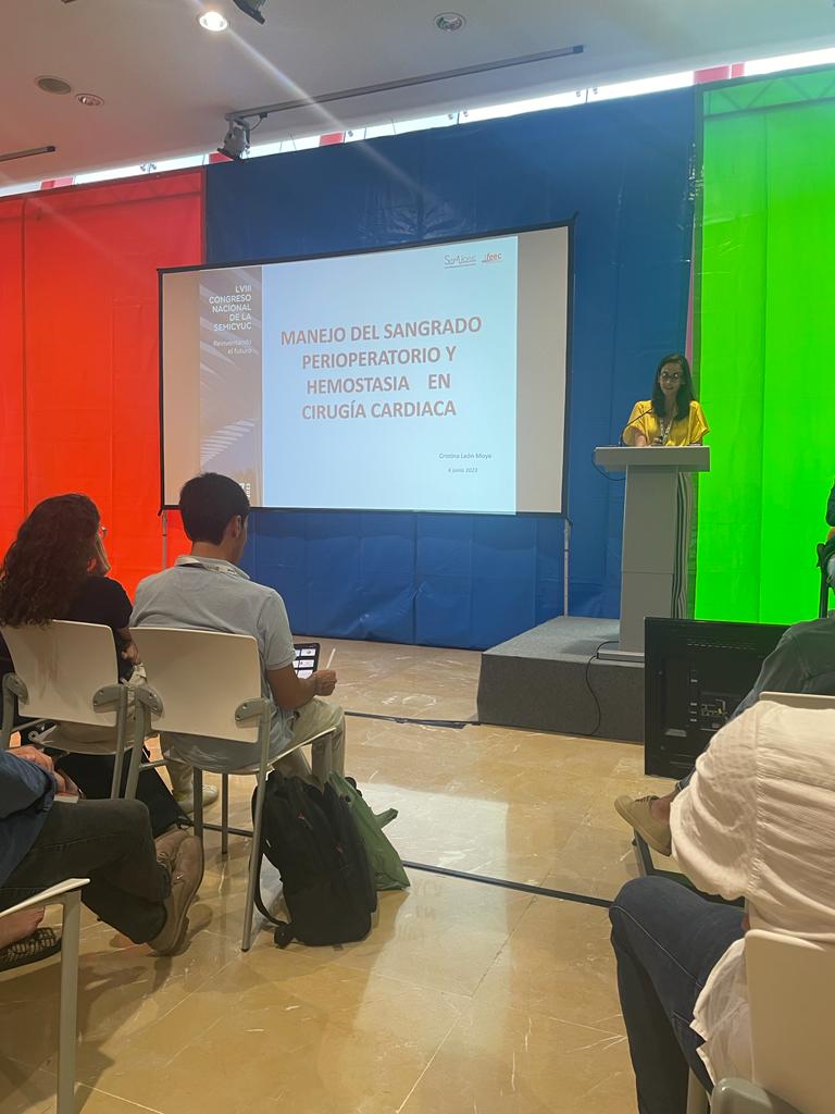 ucimacarena's tweet photo. Excelente ponencia de la Dra León, de @ucimacarena ,   a cerca de "Manejo del sangrado perioperatorio y hemostasia en Cirugía Cardiaca". Felicidades! 
@semicyuc  #CongresoSEMICYUC2023 https://t.co/ygoaV8avuR