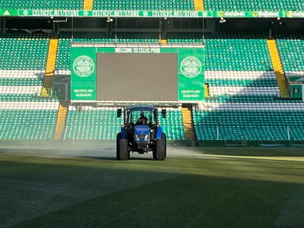 Work continues at Celtic FC today, great work by everyone involved 👏🚜