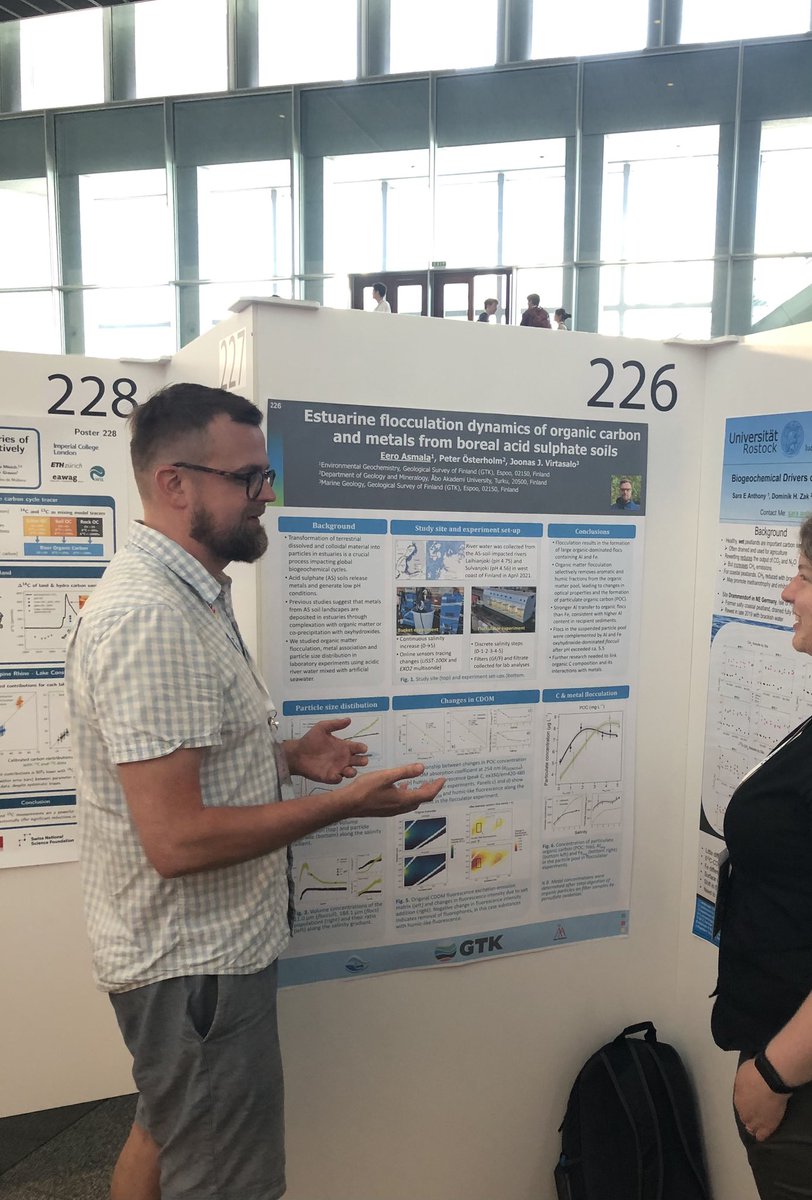 Great poster session today at <a href="/ASLO_Palma2023/">ASLO_Palma2023</a> conference, presenting our flocculation study done with <a href="/jvirtasa/">Joonas Virtasalo</a> and Peter Österholm!

<a href="/GTK_FI/">GTK</a> <a href="/FINMARI1/">FINMARI</a> 

📷: <a href="/KaroliinaKoho/">Karoliina Koho</a>