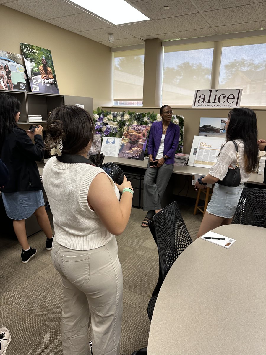 AlaSPA's tweet image. Just a few photos from yesterday! The MJW staff got to visit the Office of Student Media and learn more about The Crimson White, Alice magazine, Nineteen Fifty-Six magazine, and WVUA radio. They also got to visit the W. S. Hoole Special Collections Library.
