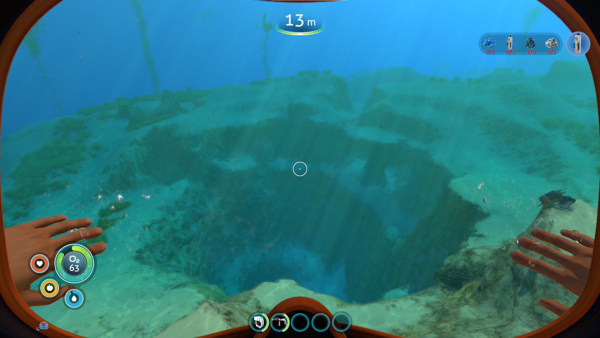 #subnautica
I haven't played the first game in a while. Is this...is this new? I do NOT recall this the first time I played it through.