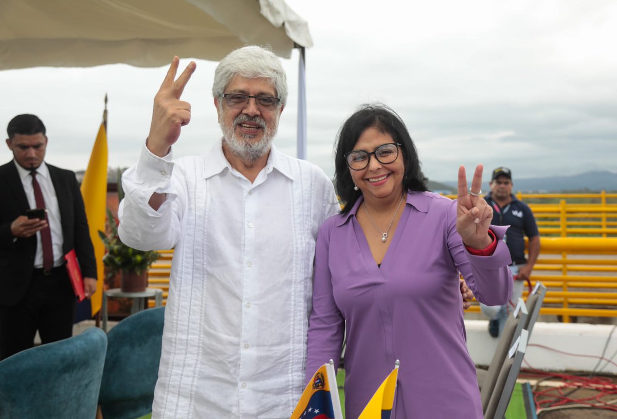 Ver72728911's tweet photo. #AnticristoPetro debe ser juzgado por #TraiciónALaPatria

Según Anonimous

Fué financiado x Maburro

Explicación xq está #DestruyendoColombia con Venezolanización Satánica de ntro País apoyado x Soros

Instituciones, con legalidad, deben Juzgarlo conforme Leyes

No+ Petro

xD https://t.co/UTsA14d0xX