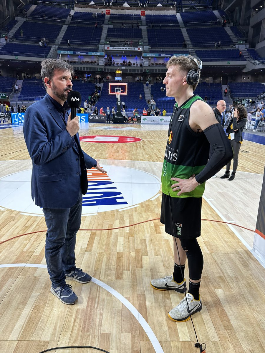 Kyle Guy did it again. He burned Real Madrid at WiZink Center

30 points
8 3s
4 assists

Best player in Europe in Playoffs! #badalonaesfutur #LigaEndesa
