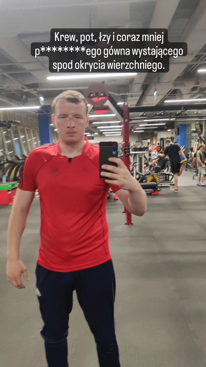 thrashrafal's tweet photo. Robota w toku. Będzie 93 kg i krata do końca roku bez utraty miligrama mięśni. #juk https://t.co/YVneGwA0XC
