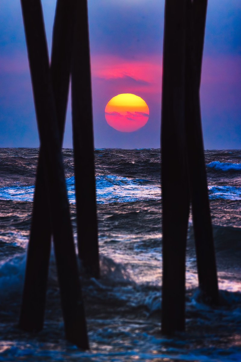 JPotterPhoto's tweet image. A sunrise after 4 solid days of clouds and rain in the Outer Banks was such a relief to see! 
#teamcanon l #theouterbanks
#StormHour l @VisitNC