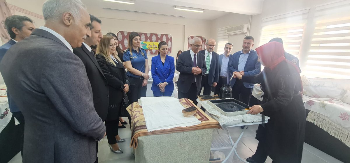 Halk Eğitim Merkezi Yıl Sonu Sergimiz <a href="/SapancaMemMd/">Sapanca İlçe Millî Eğitim Müdürlüğü</a> <a href="/sakaryamem/">Sakarya İl Millî Eğitim Müdürlüğü</a> <a href="/ebubekirsavasci/">Ebubekir Sıddık Savaşçı</a>