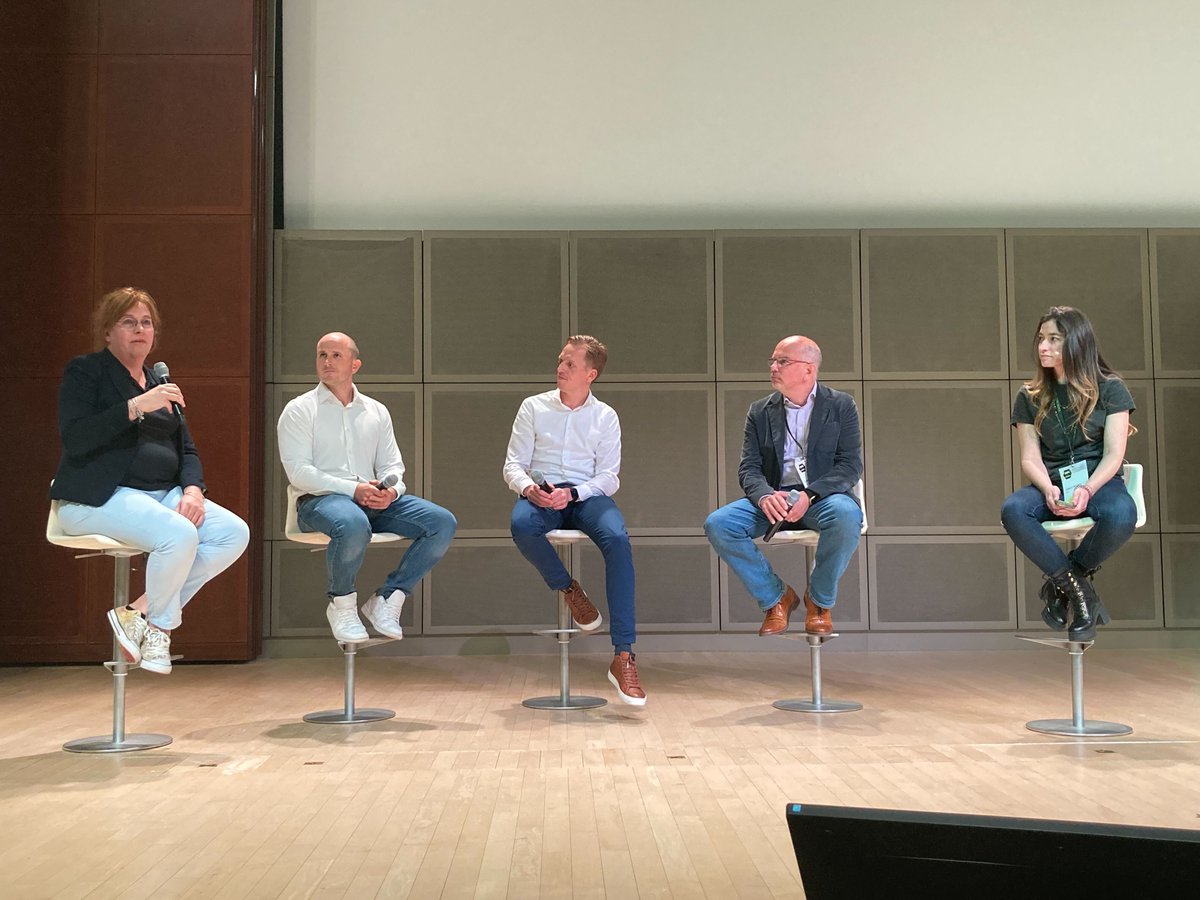 APItheDocs's tweet image. We closed Day 1 with a panel discussion about #developersuccess and how enterprises from various industries address it – and we got some great advice!
#API #APIeconomy #businesssuccess #developerexperience #
