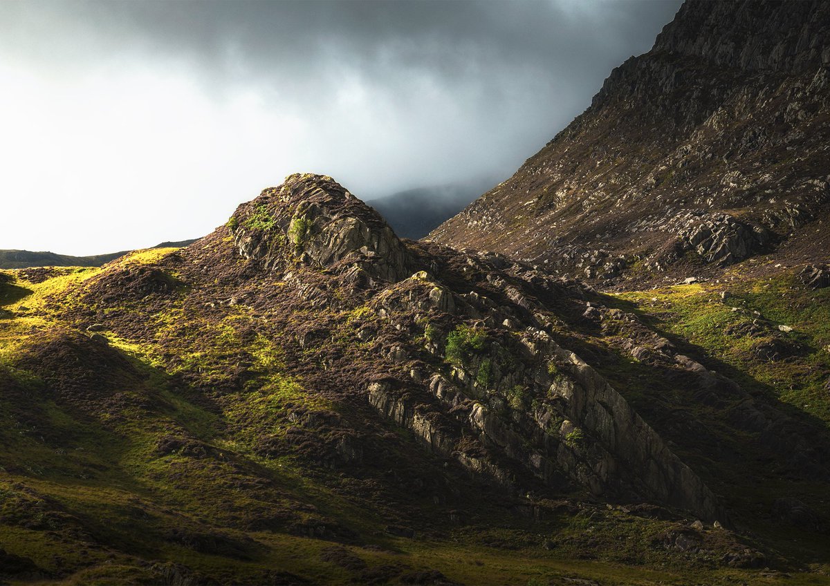 A little bit of light on a small hill in Wales.

#Sharemondays2023 #WexMondays #fsprintmonday #ThePhotoHour

@OPOTY
@ShimodaDesigns
@Benro_UK
@NikonEurope