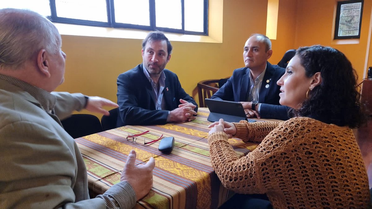 Esta mañana, nuestro presidente, Francisco Leturia, se reunió con la Asociación de Municipios Rurales de las regiones de Arica y Parinacota y Tarapacá para avanzar en materias de transparencia.