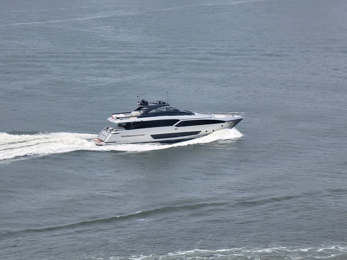 Amazing Yacht #NewYorkCity #EastRiver