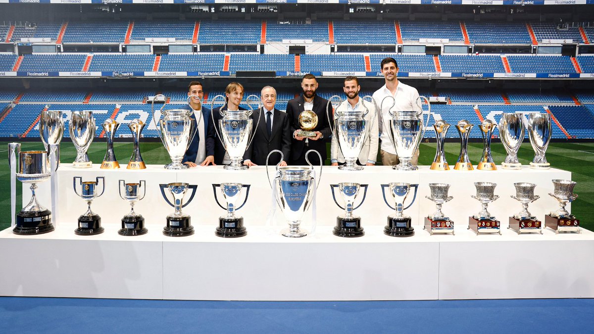 🏆🤍 
<a href="/Benzema/">Karim Benzema</a> | #GraciasKarim