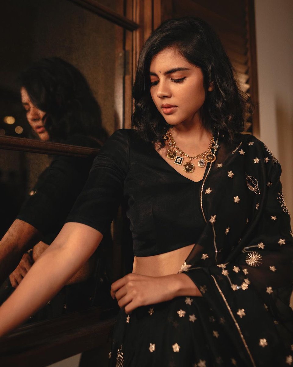 jsolu_tions's tweet image. #KalyaniPriyadarshan’s stunning ethnic look is a sight to behold, radiating elegance and beauty effortlessly.
@kalyanipriyan #jsolutions