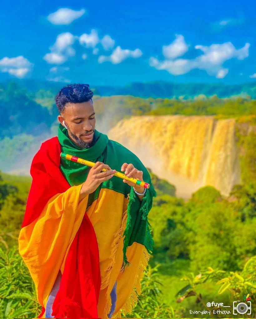 🏞️ • ሀ • ገ • ር • አለኝ (2)🚶🏾‍♂️🌴 🅣🅘🅢 🅐🅑🅐🅨 #WaterFall, 📷 #Gojjam || #Ethiopia. 🇪🇹 °°° Follow ➡️ @EverydayEthio Now! 💯 #BlueNile #abay #BahirDar #TisAbay #nature #habesha #photooftheday (Credits: @fuye__)