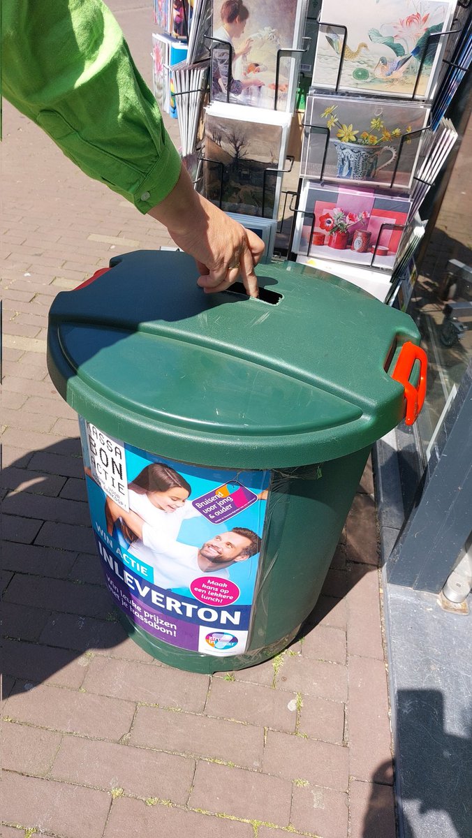 Vaderdag Verwen Actie bij Zin in Zevenaar! 

Maak tot 15 juni kans op lekkere Vaderdagprijzen!

Schrijf je naam en telefoonnummer op je kassabon en lever deze in bij Bakkerij Godschalk, Jumbo, Rebers, Hema, Albert Heijn of Totaal Gemak.

#Zevenaar #ZininVaderdag #actie