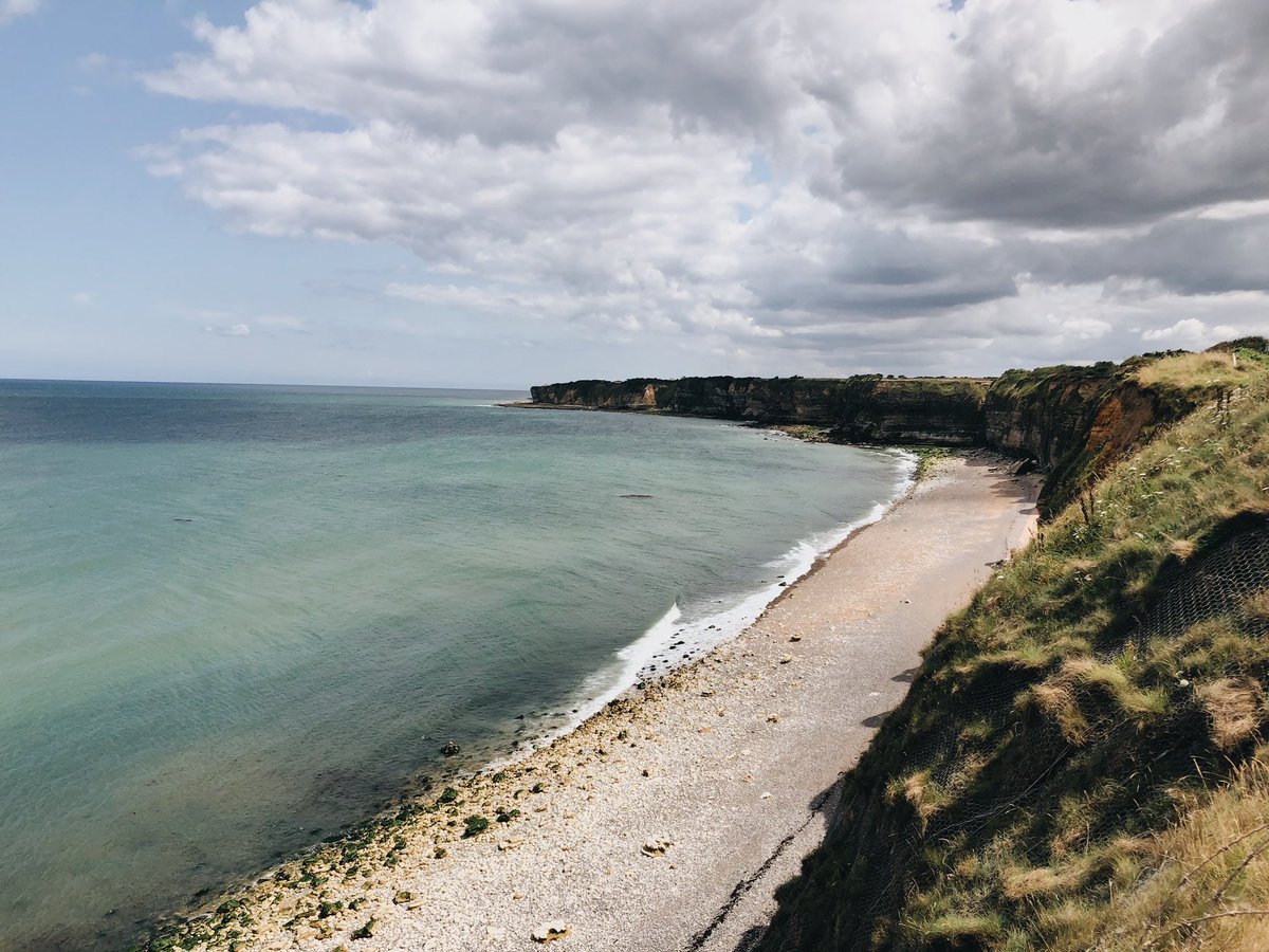 🇫🇷 Il y a 79 ans, les Alliés débarquaient sur les plages de Normandie. 🪂

🇫🇷 N'oublions jamais le courage de ceux qui ont libéré notre Nation de l'Allemagne nazie. 🪖

#6Juin1944