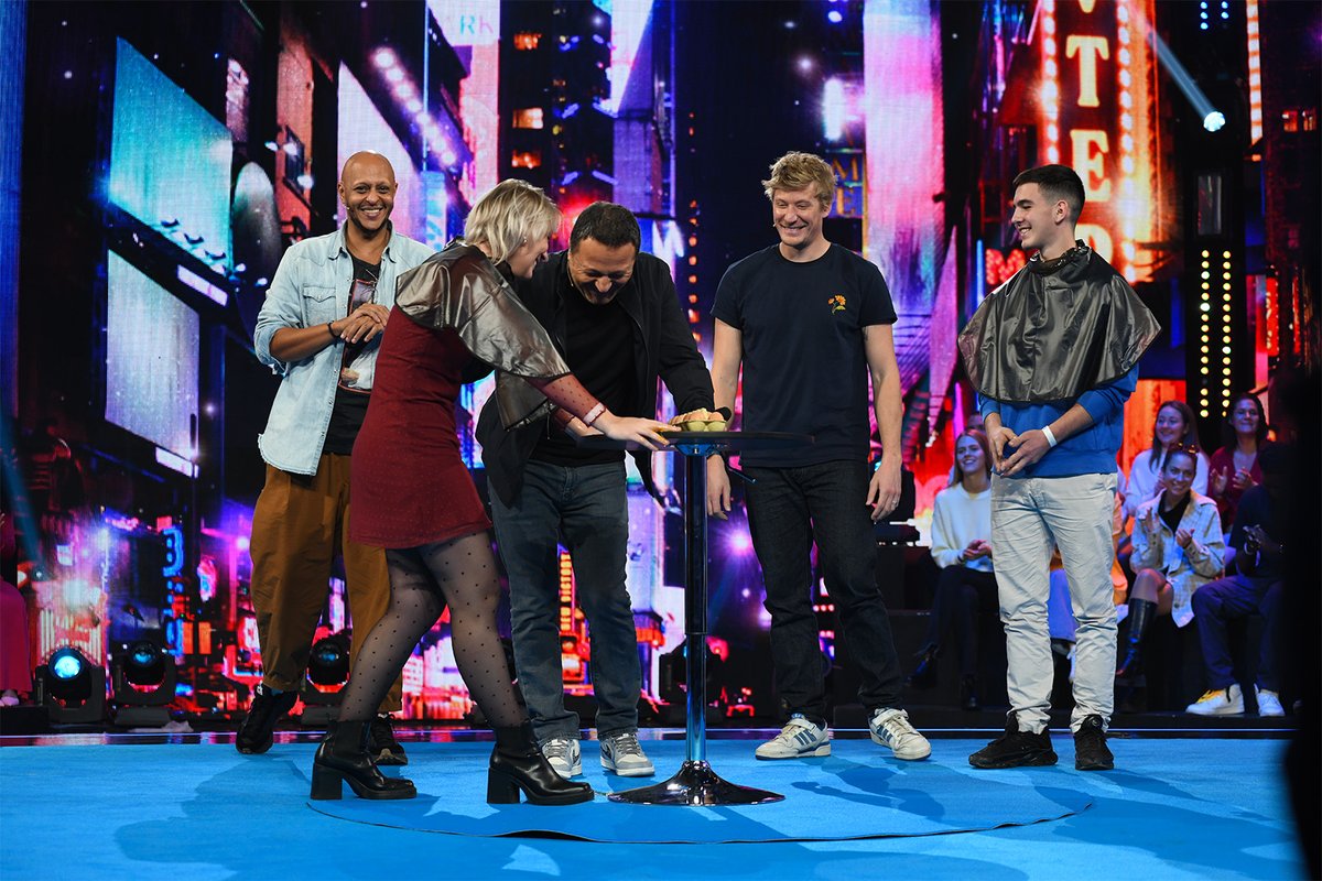 #VTEP (@vtep_tf1) on Twitter photo #INEDIT📢Rdv vendredi soir juste après #TheWheel sur <a href="/TF1/">TF1</a> pour un nouveau numéro de #VTEP !
Avec <a href="/MaevaCouckeOff/">MaevaCouckeOff</a>, <a href="/ElodiePoux/">Elodie Poux</a>, #AmineRadi, #GeremyCredeville, <a href="/EdgarYvesMonnou/">Edgar-Yves</a>, <a href="/patrickchanfray/">Patrick Chanfray</a> & #Tareek pour bien finir la semaine en fous rires ! #INEDIT📢Rdv vendredi soir juste après #TheWheel sur <a href="/TF1/">TF1</a> pour un nouveau numéro de #VTEP !
Avec <a href="/MaevaCouckeOff/">MaevaCouckeOff</a>, <a href="/ElodiePoux/">Elodie Poux</a>, #AmineRadi, #GeremyCredeville, <a href="/EdgarYvesMonnou/">Edgar-Yves</a>, <a href="/patrickchanfray/">Patrick Chanfray</a> & #Tareek pour bien finir la semaine en fous rires !