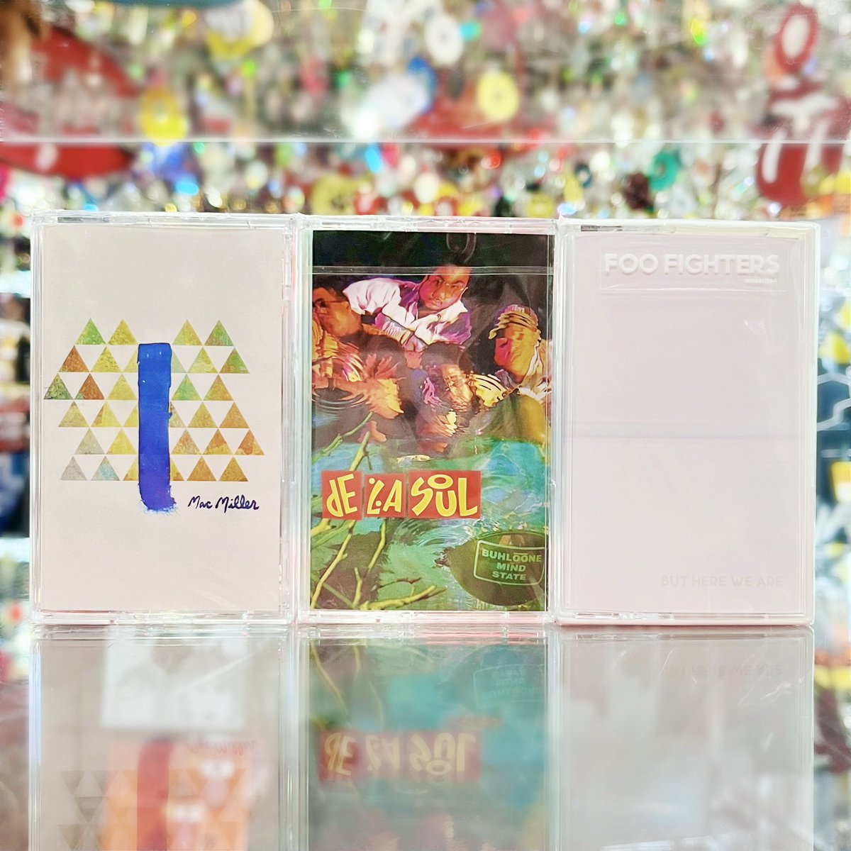 rlnstonesmusic's tweet image. Happy Tuesday 😎 Our cassette section just keeps growing! Swipe to see some of the new titles we’ve brought in and popular restocks. 💃❤️‍🔥 #cassettes #newinstore