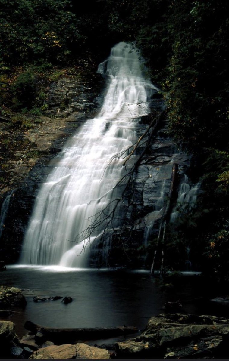 #atlanta #georgia #waterfalls 

ruschtotheoutdoors.com/top-7-waterfal…
