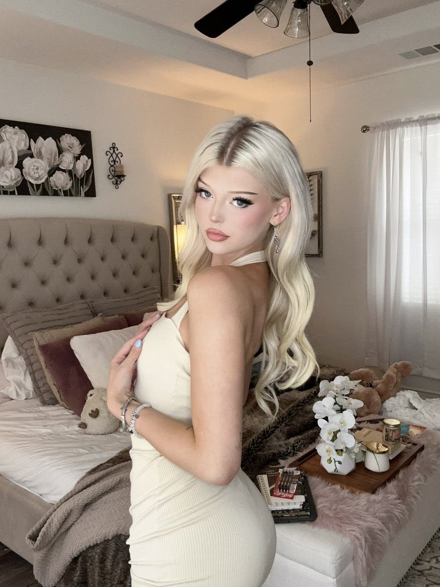 iamlorengray's tweet image. guess who