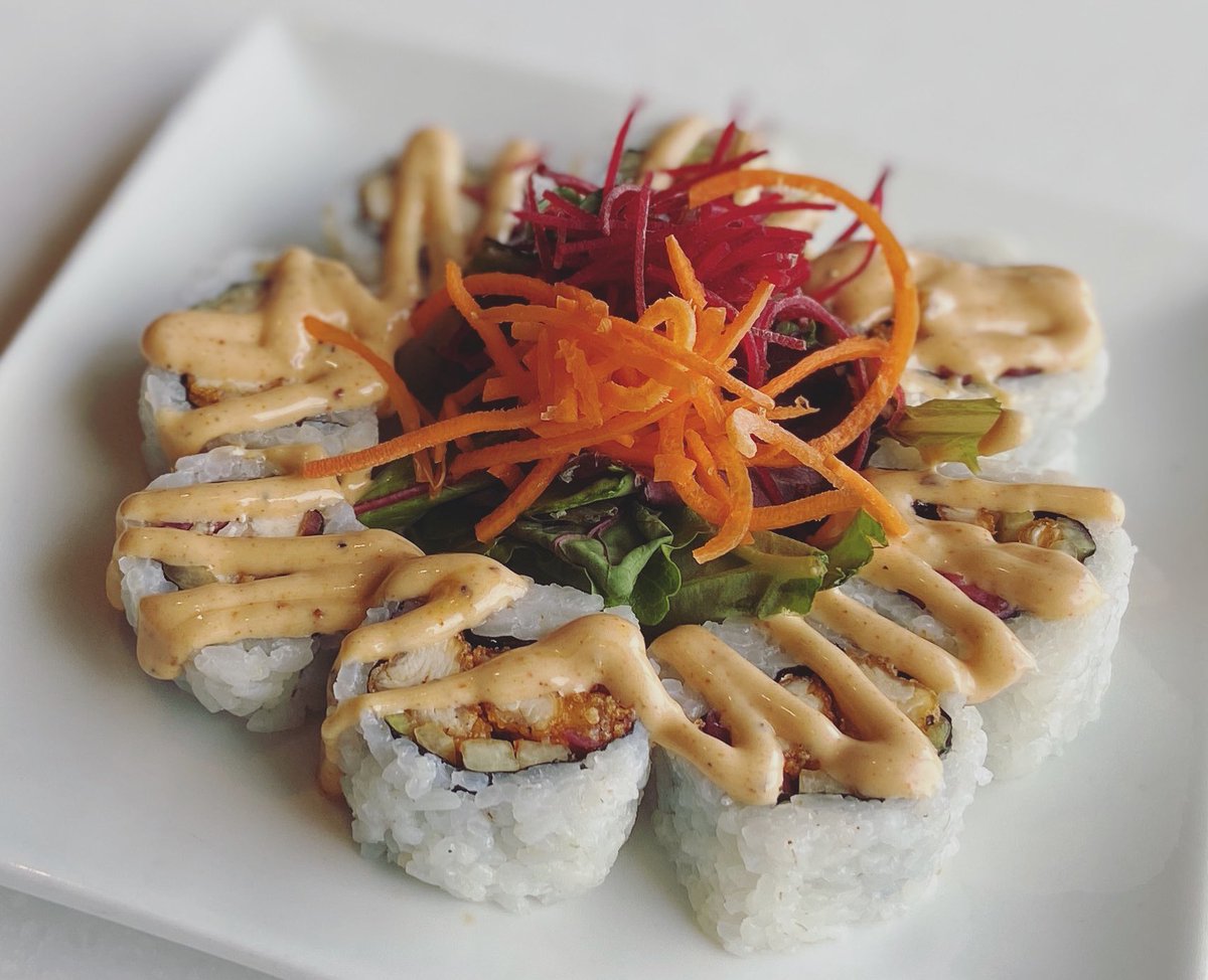 Nomzilla's tweet image. The Nomferno Roll 🔥🥢