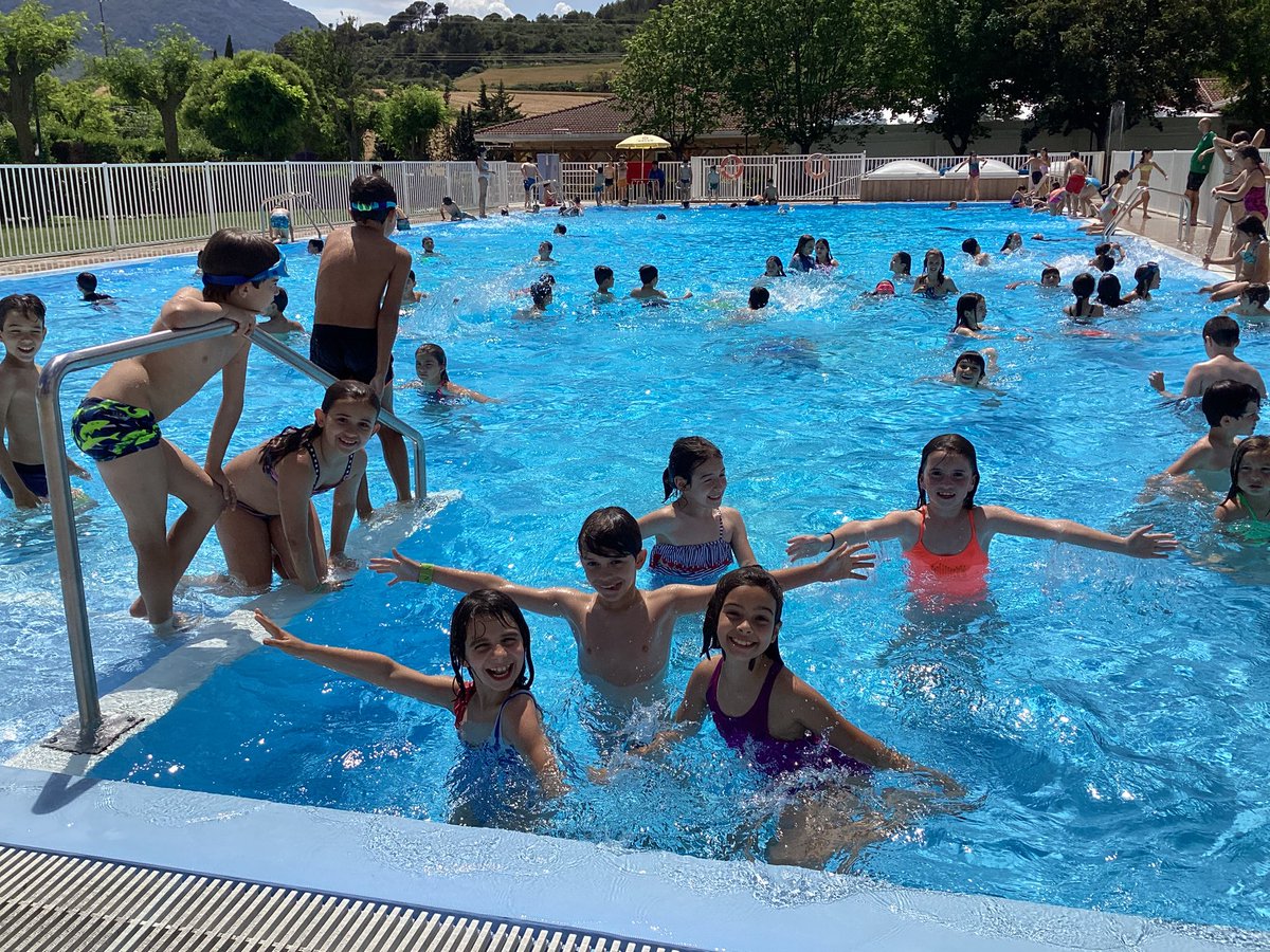 Eguzkiaren osogarri freskagarria!🌞🏊🏼‍♂️🏊🏊‍♀️<a href="/beg34Alaitz/">Andereño Alaitz</a> <a href="/Beg34Xabi/">Maisu Xabi</a> <a href="/beg34inigo/">Iñigo Azkueta</a>