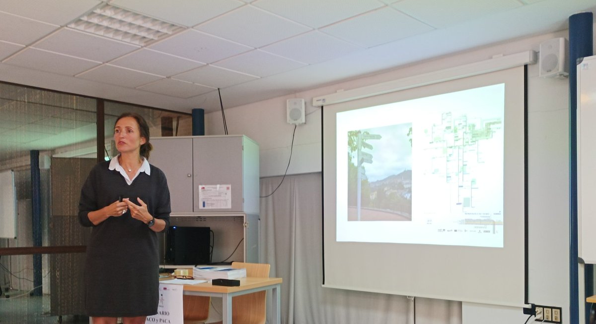Nuestra compañera y responsable de urbanismo en <a href="/grupopafs/">Grupo PAFS</a>  <a href="/_CarmenMota/">Carmen Mota</a> nos presenta nuestra herramienta METROMINUTO-EDUCA en el #SeminarioPACOyPACA. Un elemento para el fomento de los desplazamientos activos 🏙️🚶🏼🚴🏼‍♀️

#ProyectoPACPyPACA
<a href="/susaznarlain/">Susana Aznar</a> 
#eat <a href="/MobUP_uclm/">MobUP_uclm</a>
<a href="/uclm_es/">Universidad de Castilla-La Mancha</a>