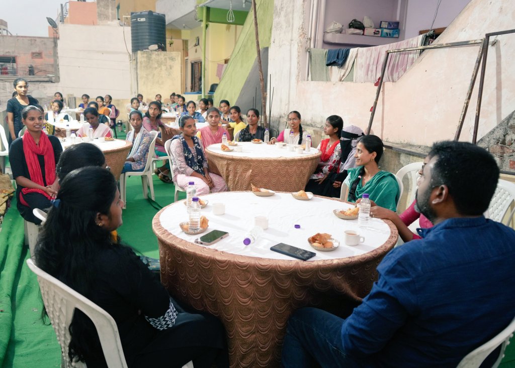 RaghuKTRS's tweet image. #SheTalks 1 Even young Girls are also With @Krishank_BRS Anna 😍♥️

#Mana_Cantonment
#Mana_KrishankAnna✊✊