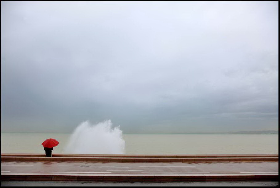VTRILLAUD's tweet photo. - Vague à l'âme -

#Nice06  @VilledeNice #CotedAzurFrance @CoteAzurFr #IloveNice @Nice_Matin #artphotography 
https://t.co/jREPMD6TmW https://t.co/ywn20AZ3FE
