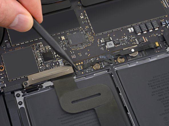 LimitedWyse's tweet photo. MacBooks Repair and mantennence, @LimitedWyse we at your service. 

WhatsApp: 0706731972 for more information about our location, products and offers. 

#SityaDangerConcert #AlienSkin #Mayanja https://t.co/J2MIvH7jnk