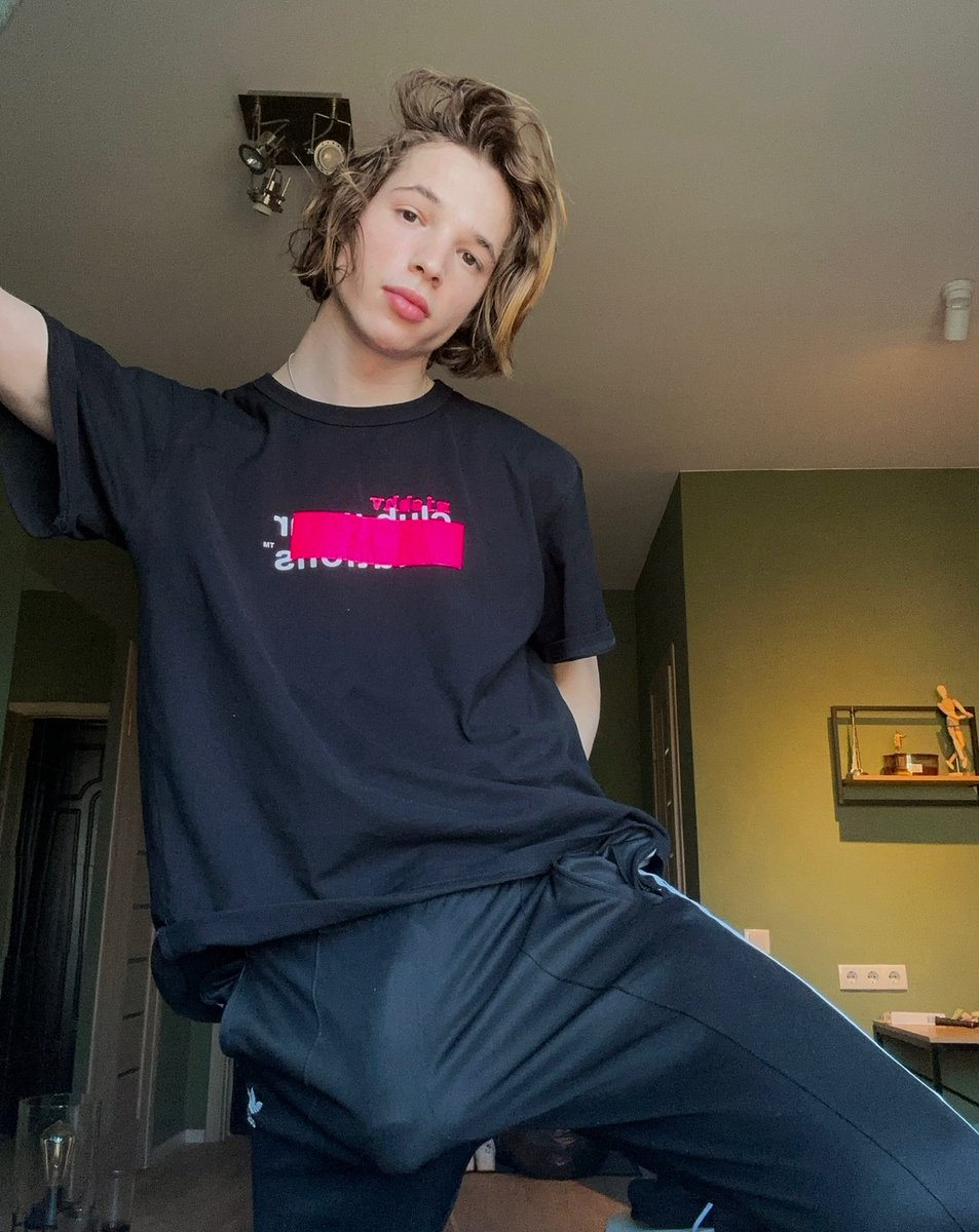 Alexxx on Twitter: "Game with me? #fitness https://onlyfans