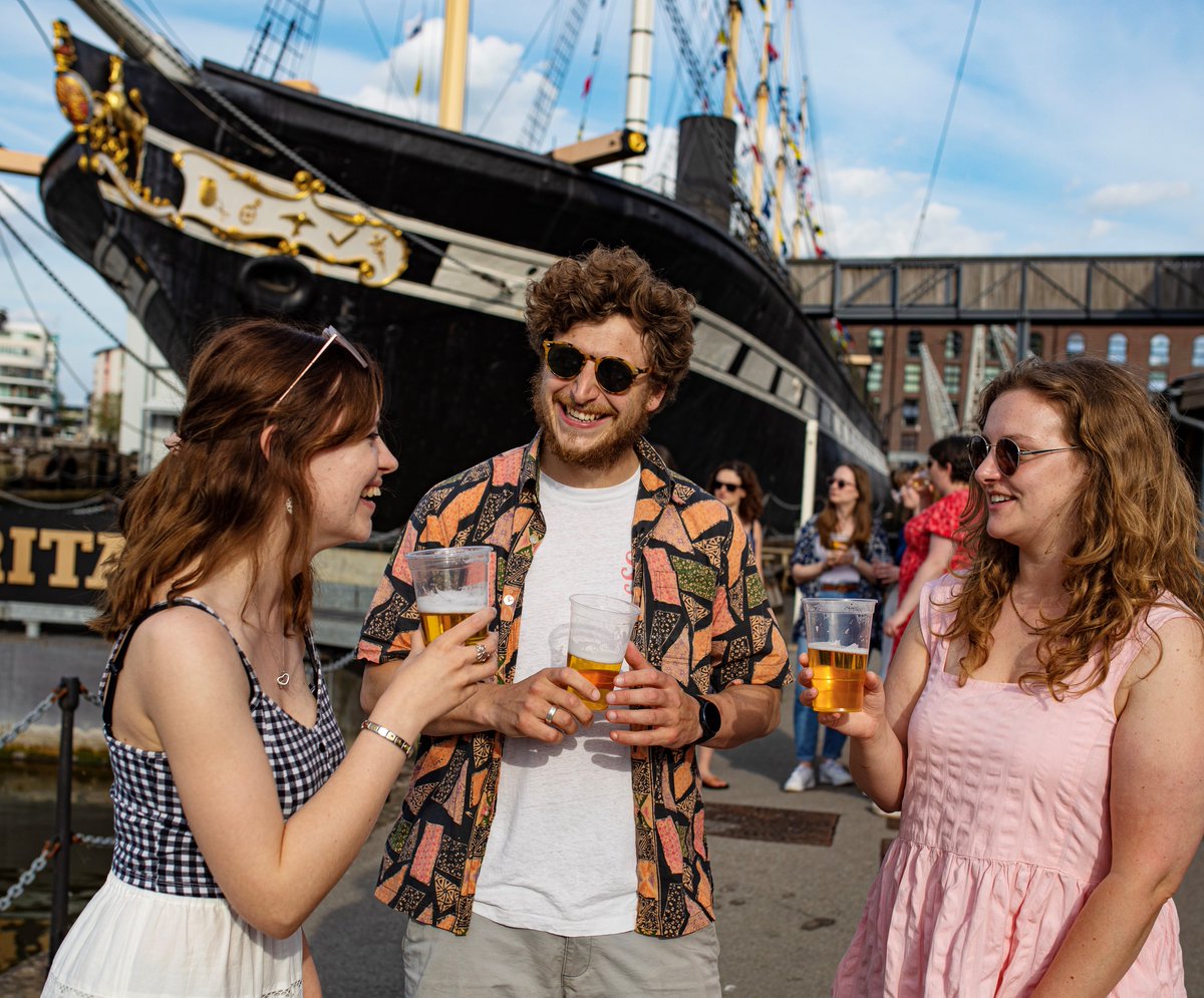 Thursday is your last chance to get an early bird ticket for our Summer Lates Series at only £10! 

🌞 Grab your best pals, order a local beer and soak up the sun while listening to incredible live music backdropped by the stunning SS Great Britain.

👉 ssgreatbritain.org/things-to-do/s…